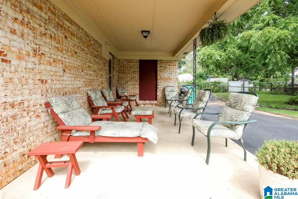 7716 Michael Circle Leeds, AL 35094 - Photo 4 of 28