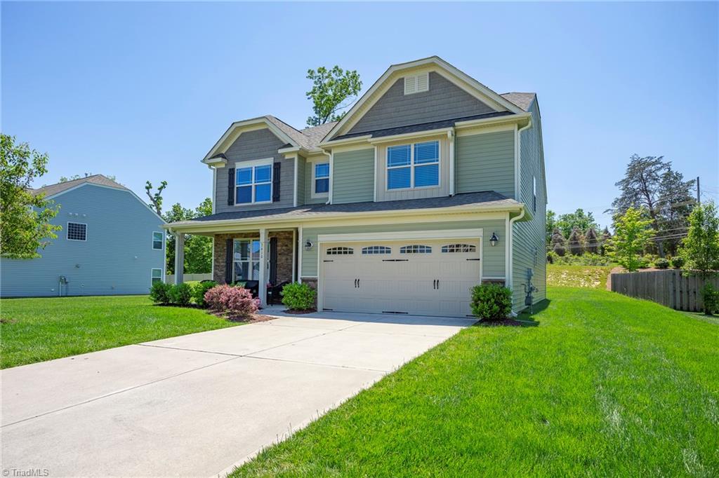3410 Lamplight Way High Point, NC 27265 - Photo 2 of 29 Gallery Image 2