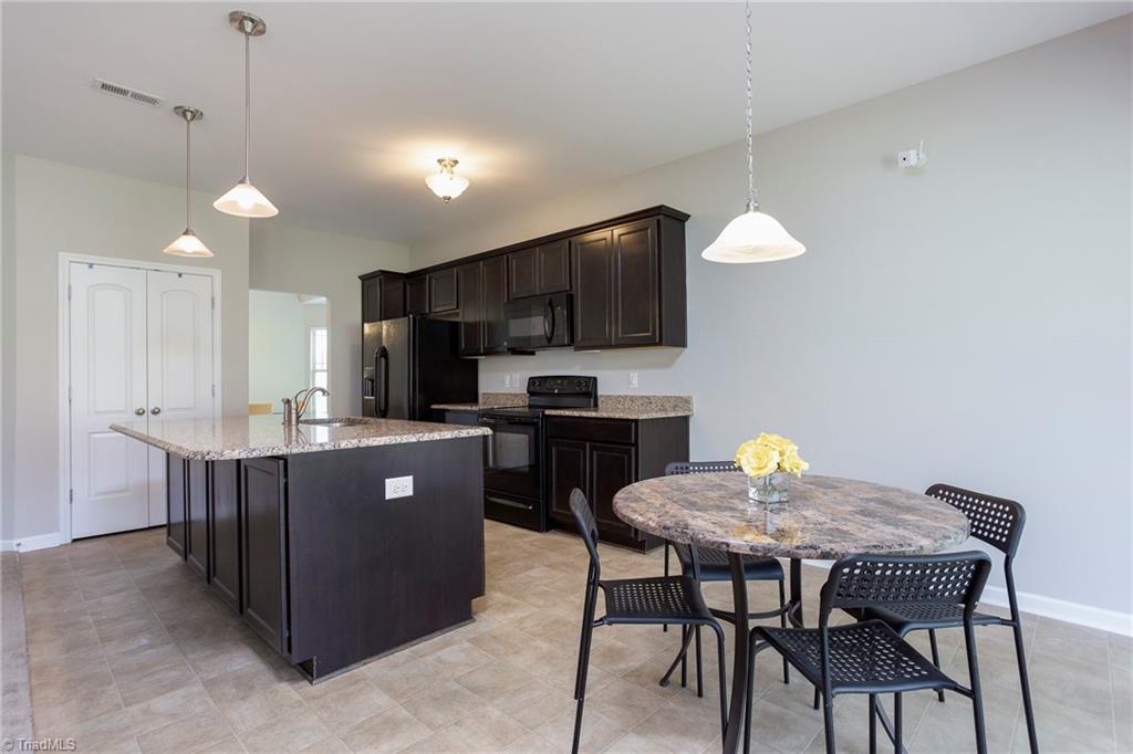 3410 Lamplight Way High Point, NC 27265 - Photo 12 of 29 Gallery Image 12