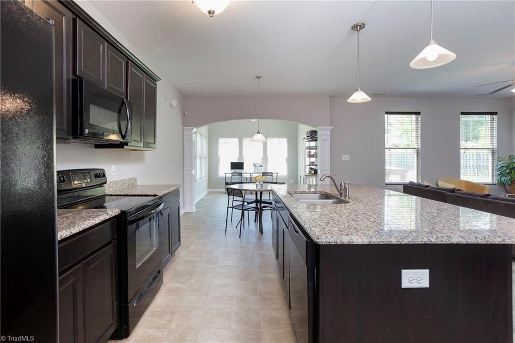 3410 Lamplight Way High Point, NC 27265 - Photo 13 of 29 Gallery Image 13