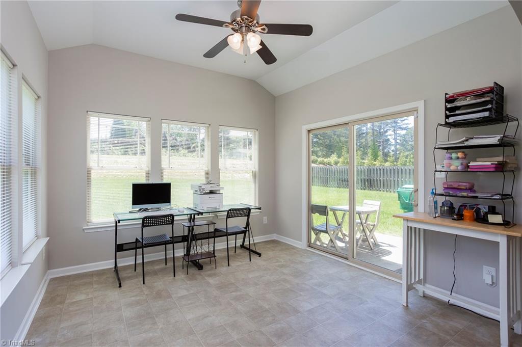 3410 Lamplight Way High Point, NC 27265 - Photo 14 of 29 Gallery Image 14