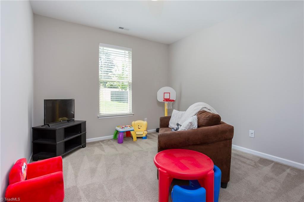 3410 Lamplight Way High Point, NC 27265 - Photo 16 of 29 Gallery Image 16