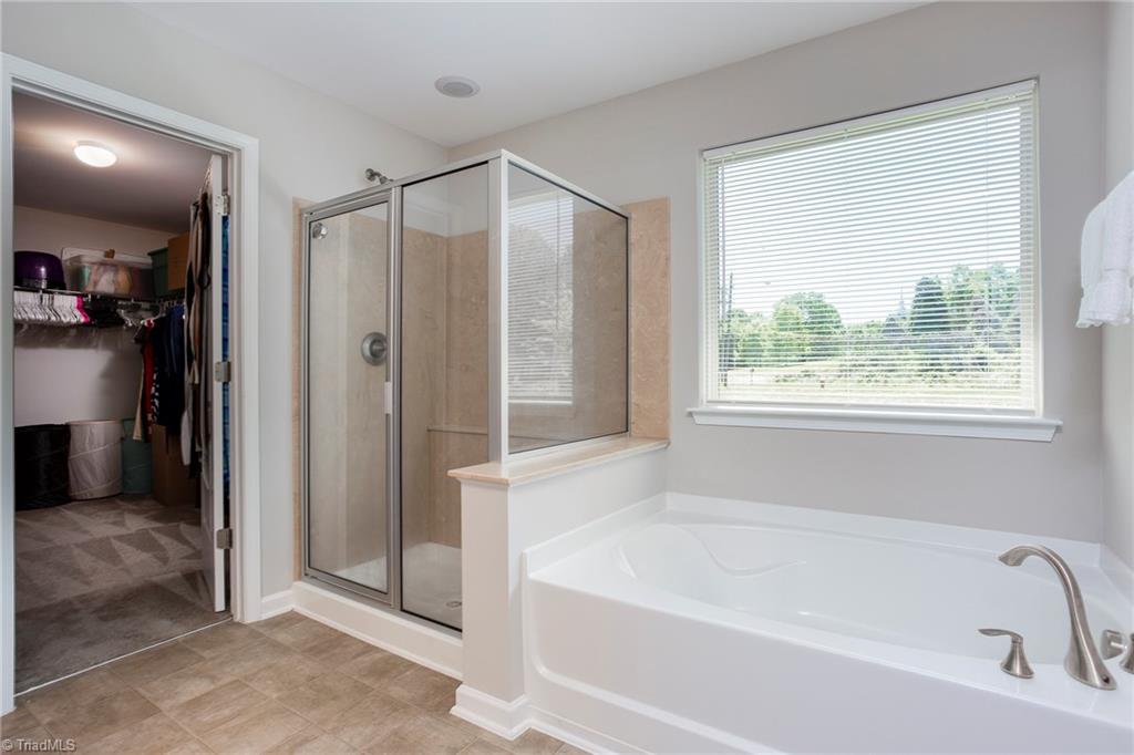 3410 Lamplight Way High Point, NC 27265 - Photo 21 of 29 Gallery Image 21