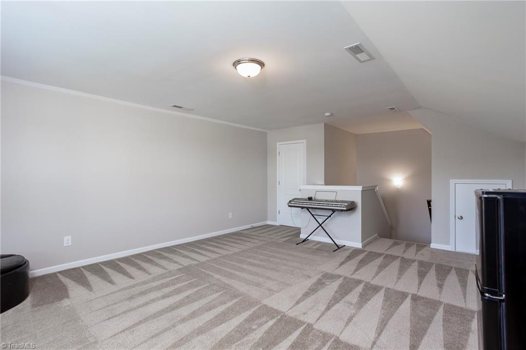 3410 Lamplight Way High Point, NC 27265 - Photo 27 of 29 Gallery Image 27