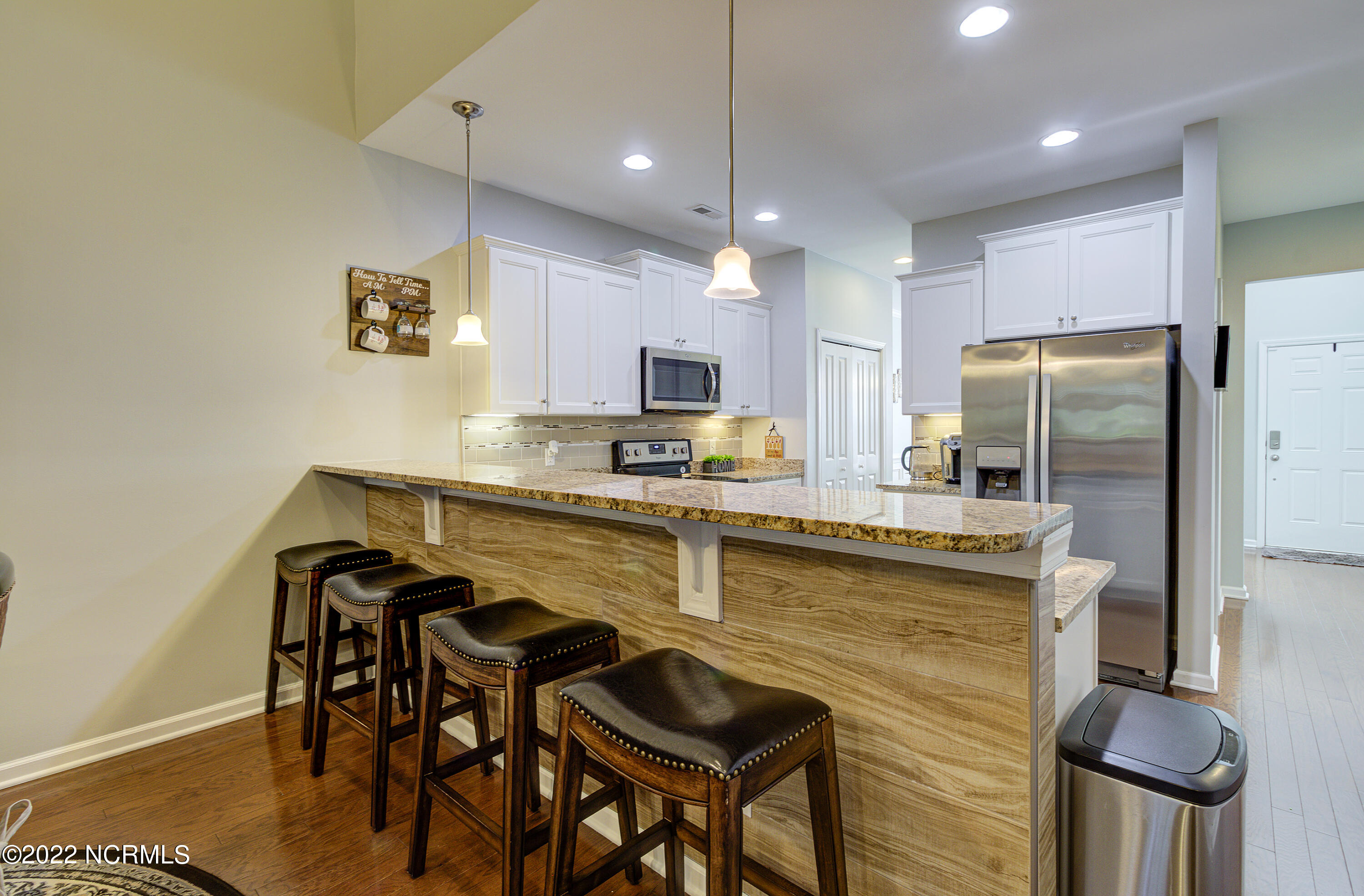 322 Bulkhead Bend Calabash, NC 28467 - Photo 12 of 49 Kitchen Bar