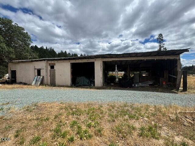 5345 West Side Road Cave Junction, OR 97523 - Photo 6 of 25
