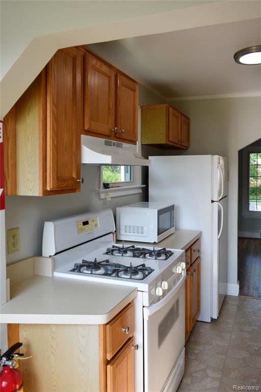 3434 Durham Road Royal Oak, MI 48073 - Photo 8 of 32 Gallery Image 8