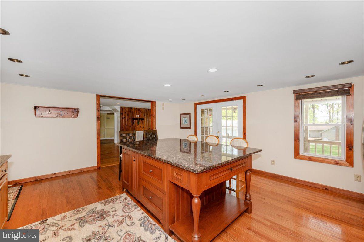 7010 Old Pryor Road Thurmont, MD 21788 - Photo 20 of 62 a very nice looking room with a large window