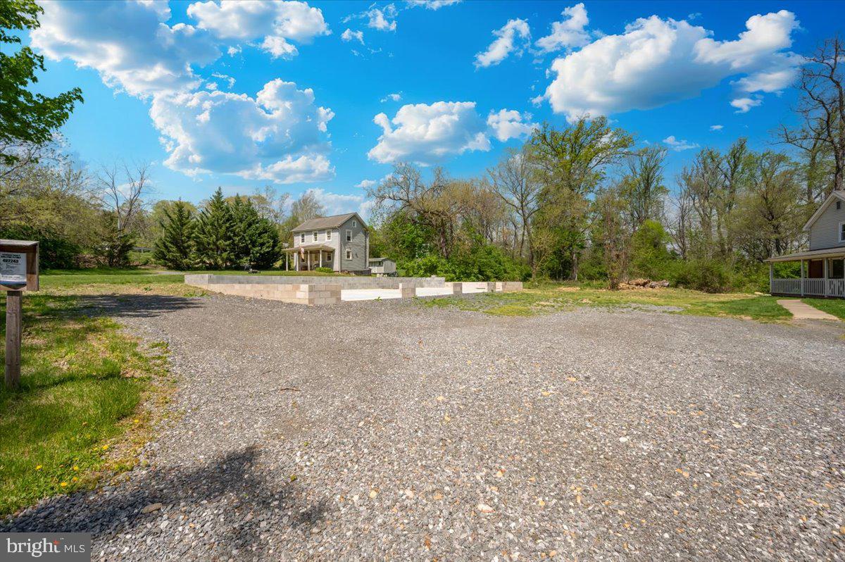 7010 Old Pryor Road Thurmont, MD 21788 - Photo 55 of 62 a view of dirt yard with a large tree
