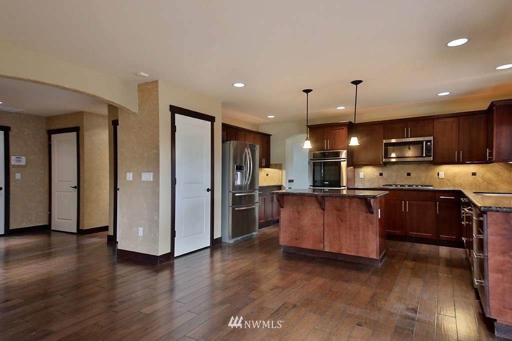 942 Lyle Ridge Circle Oak Harbor, WA 98277 - Photo 4 of 25 Gallery Image 4
