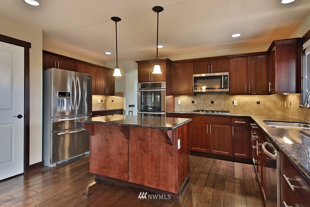 942 Lyle Ridge Circle Oak Harbor, WA 98277 - Photo 5 of 25 Gallery Image 5