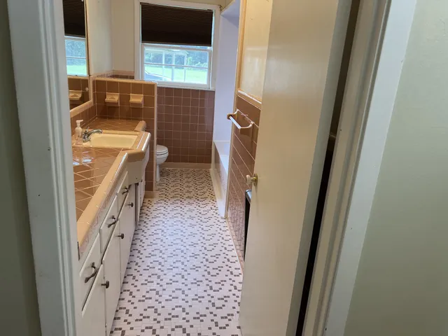 $359,000 | 3426 Old Rock Island Road, Rock Island, TN 38581