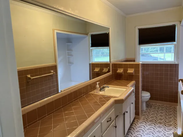 $359,000 | 3426 Old Rock Island Road, Rock Island, TN 38581