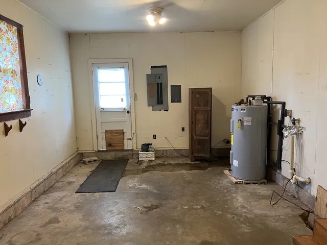 $359,000 | 3426 Old Rock Island Road, Rock Island, TN 38581