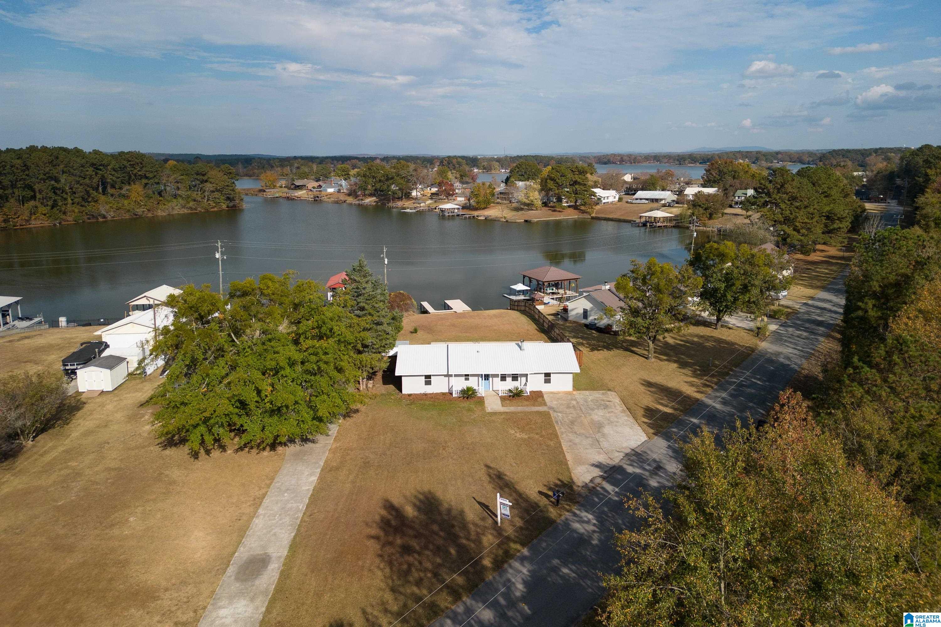 283 Coves Pointe Drive Riverside, AL 35135 - Photo 2 of 28