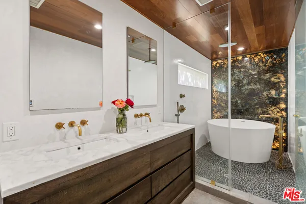$4,385,000 | 758 North McCadden Place, Los Angeles, CA 90038