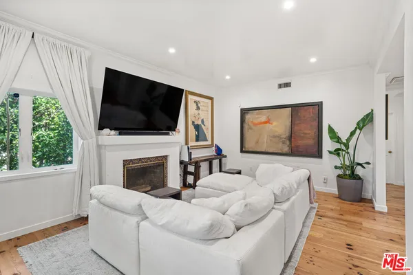 $4,385,000 | 758 North McCadden Place, Los Angeles, CA 90038