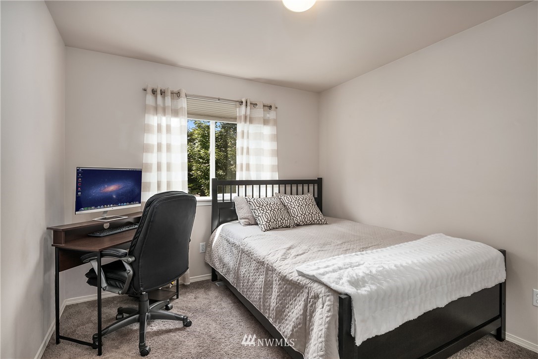 563 Bremerton Place Northeast Renton, WA 98059 - Photo 15 of 22 Gallery Image 15