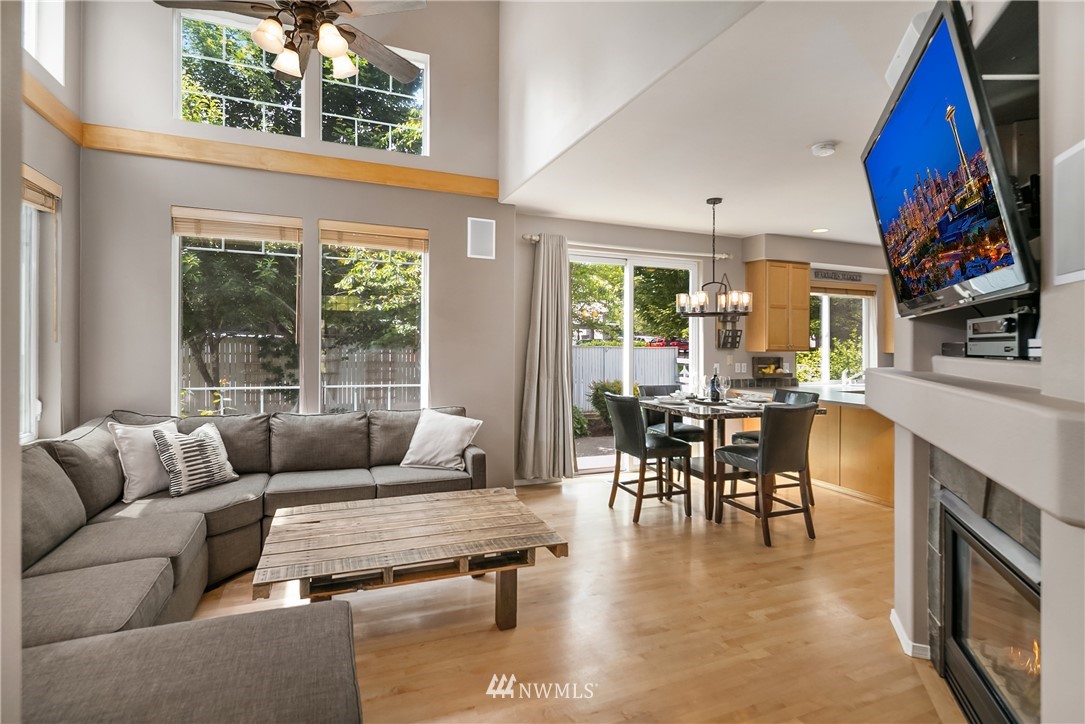 563 Bremerton Place Northeast Renton, WA 98059 - Photo 6 of 22 Gallery Image 6