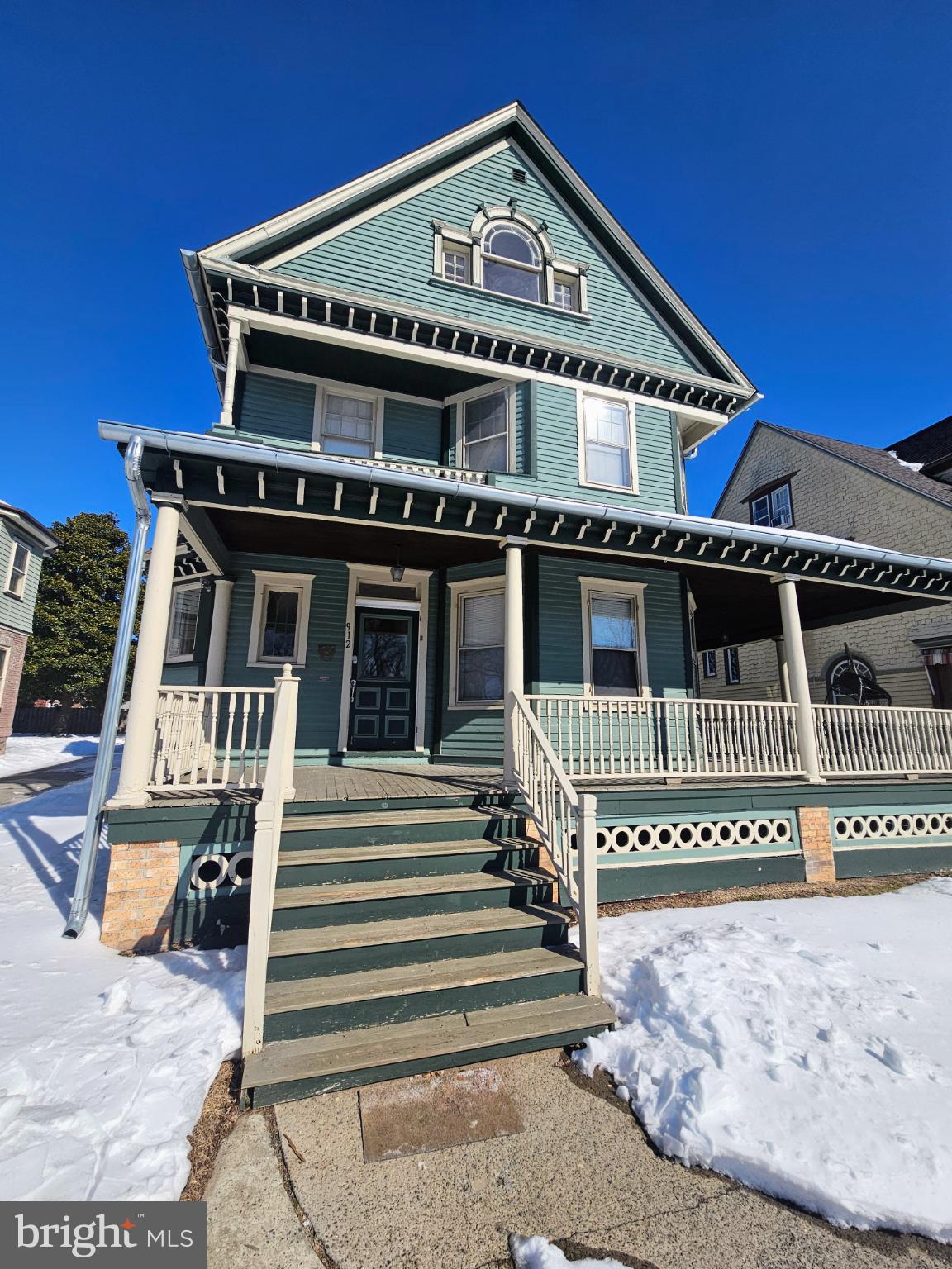 912 Riverside Avenue, Unit 3 Trenton, NJ 08618 - Photo 3 of 17 a front view of a house