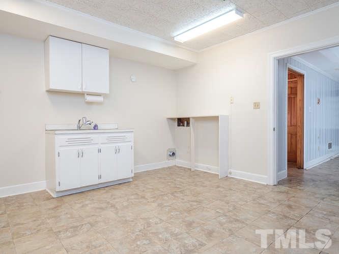 1405 Onslow Road Raleigh, NC 27606 - Photo 22 of 30