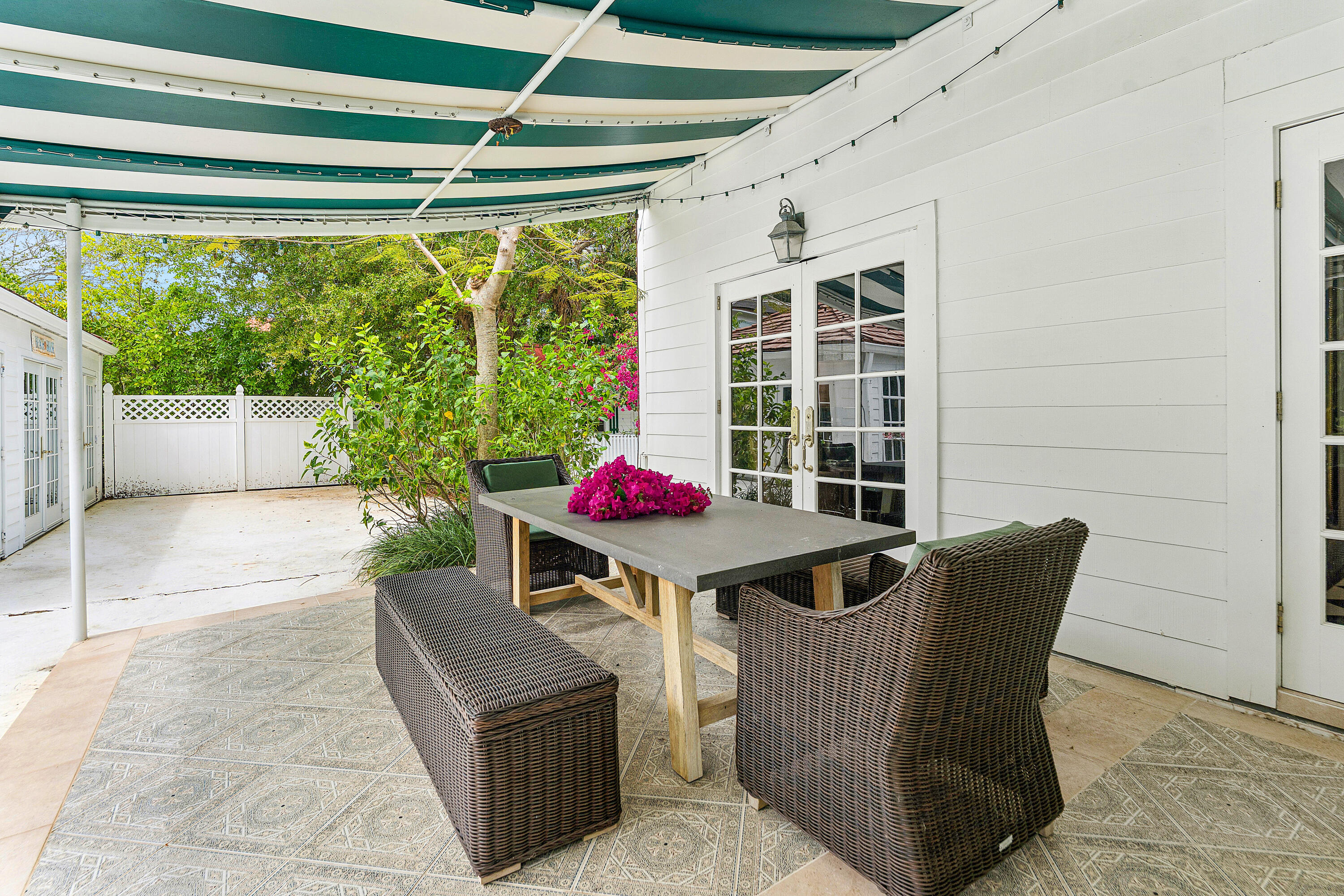 210 Merrain Road Palm Beach, FL 33480 - Photo 6 of 33 Terrace