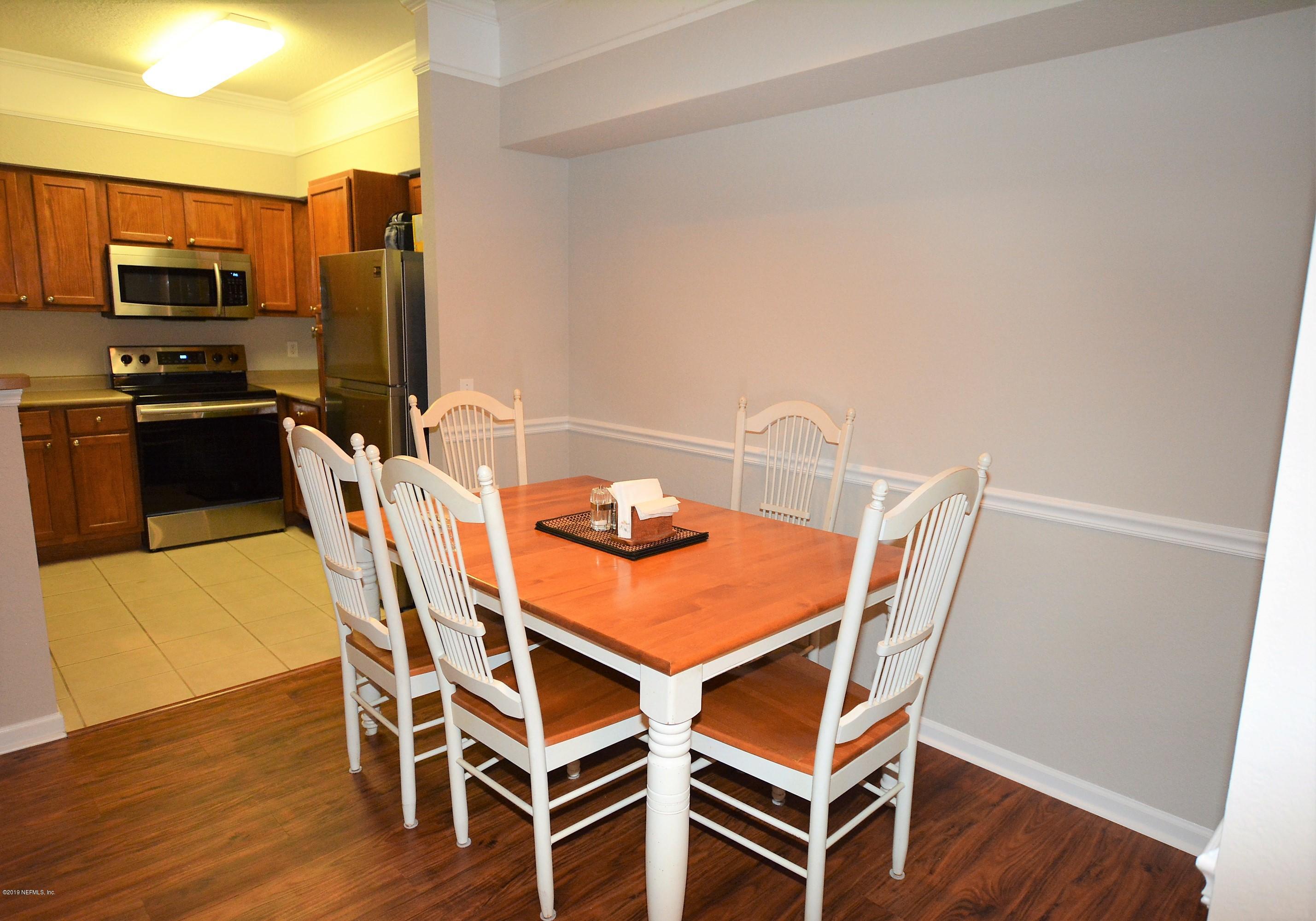 8550 Touchton Road, Unit 124 Jacksonville, FL 32216 - Photo 4 of 36 Eat in Dining Area