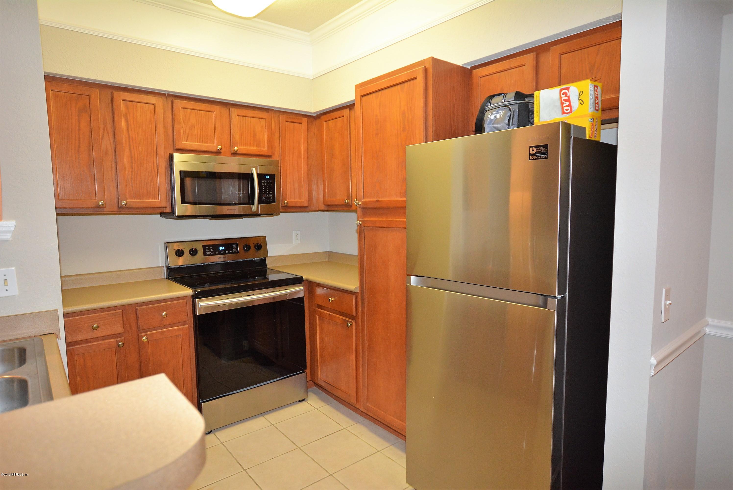 8550 Touchton Road, Unit 124 Jacksonville, FL 32216 - Photo 5 of 36 Kitchen