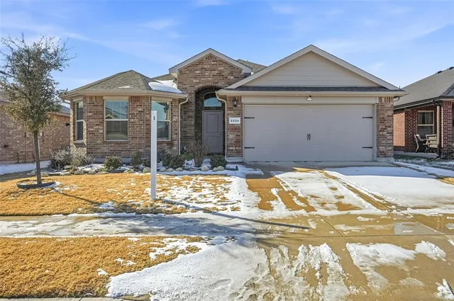 $2,500 | 2224 Myrtle Beach Drive, Fort Worth, TX 76108