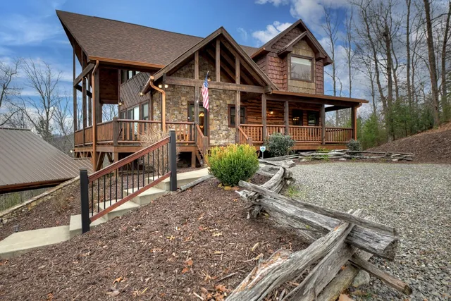 $1,290,000 | 467 Deer Crest Road, Blue Ridge, GA 30513
