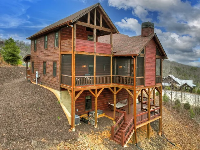 $1,290,000 | 467 Deer Crest Road, Blue Ridge, GA 30513