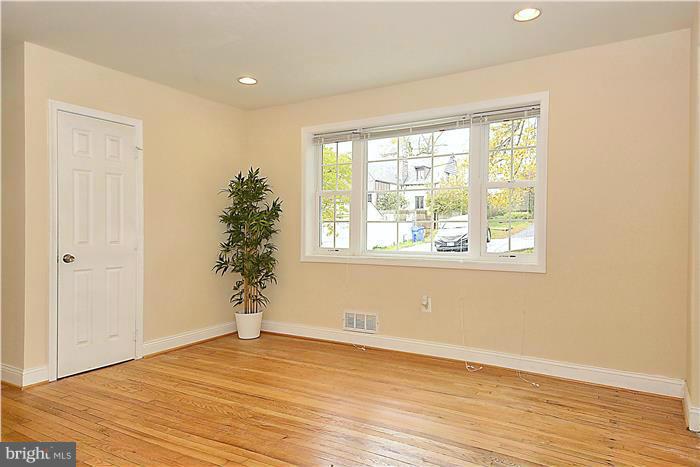 9312 Colesville Road Silver Spring, MD 20901 - Photo 11 of 29 Interior (General)