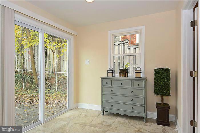 9312 Colesville Road Silver Spring, MD 20901 - Photo 12 of 29 Interior (General)