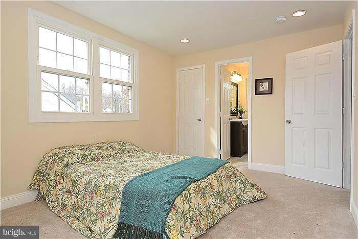 9312 Colesville Road Silver Spring, MD 20901 - Photo 20 of 29 Bedroom (Master)