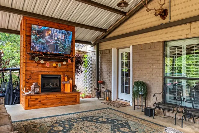 $369,900 | 620 County Road 32900, Paris, TX 75460