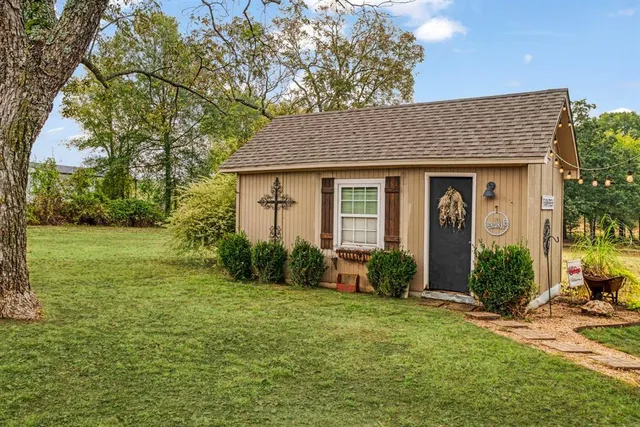 $369,900 | 620 County Road 32900, Paris, TX 75460