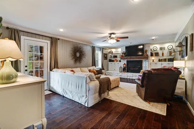 $369,900 | 620 County Road 32900, Paris, TX 75460