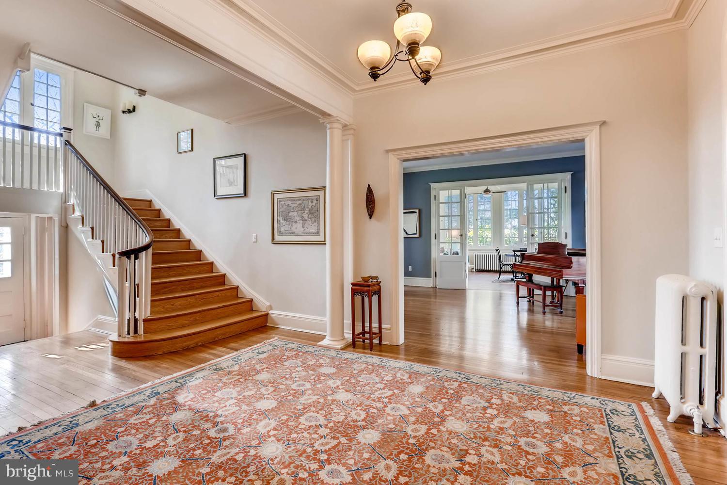 Gracious entry foyer welcomes family & friends