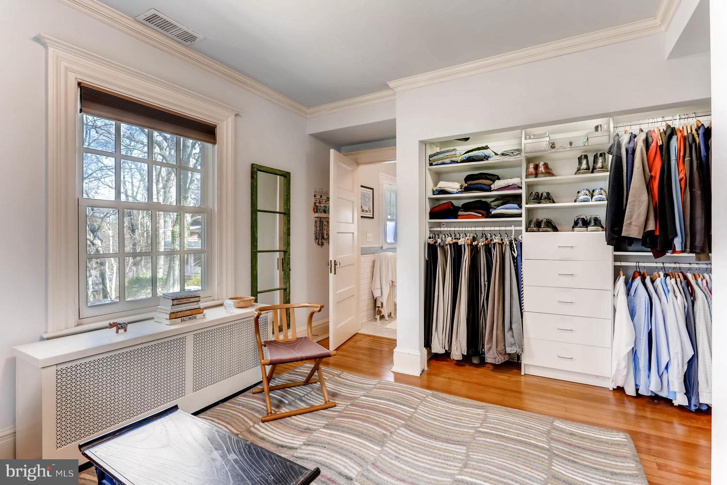 203 Longwood Road Baltimore, MD 21210 - Photo 17 of 30 En suite dressing room