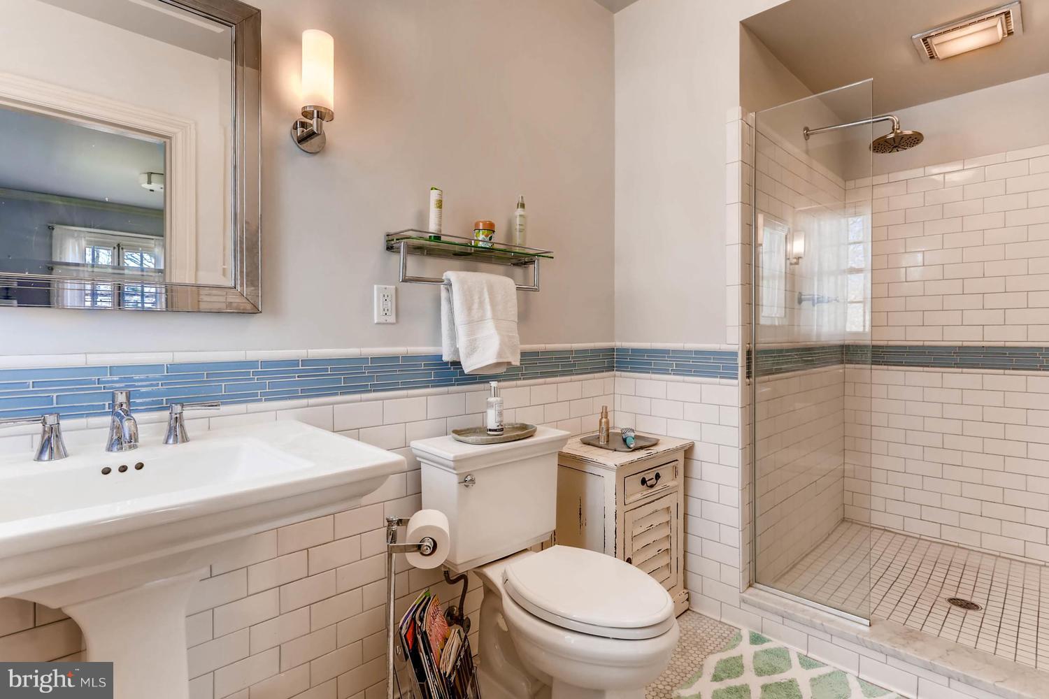 203 Longwood Road Baltimore, MD 21210 - Photo 18 of 30 Fully renovated en suite master bath