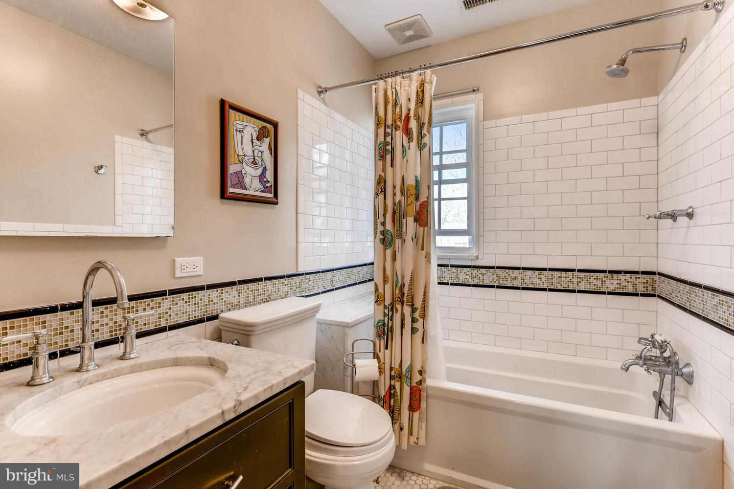 203 Longwood Road Baltimore, MD 21210 - Photo 20 of 30 Fully renovated 2nd floor hall bath