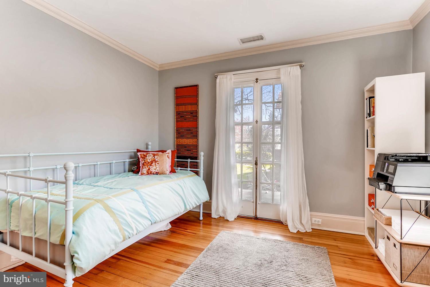 203 Longwood Road Baltimore, MD 21210 - Photo 21 of 30 3rd bedroom on 2nd floor