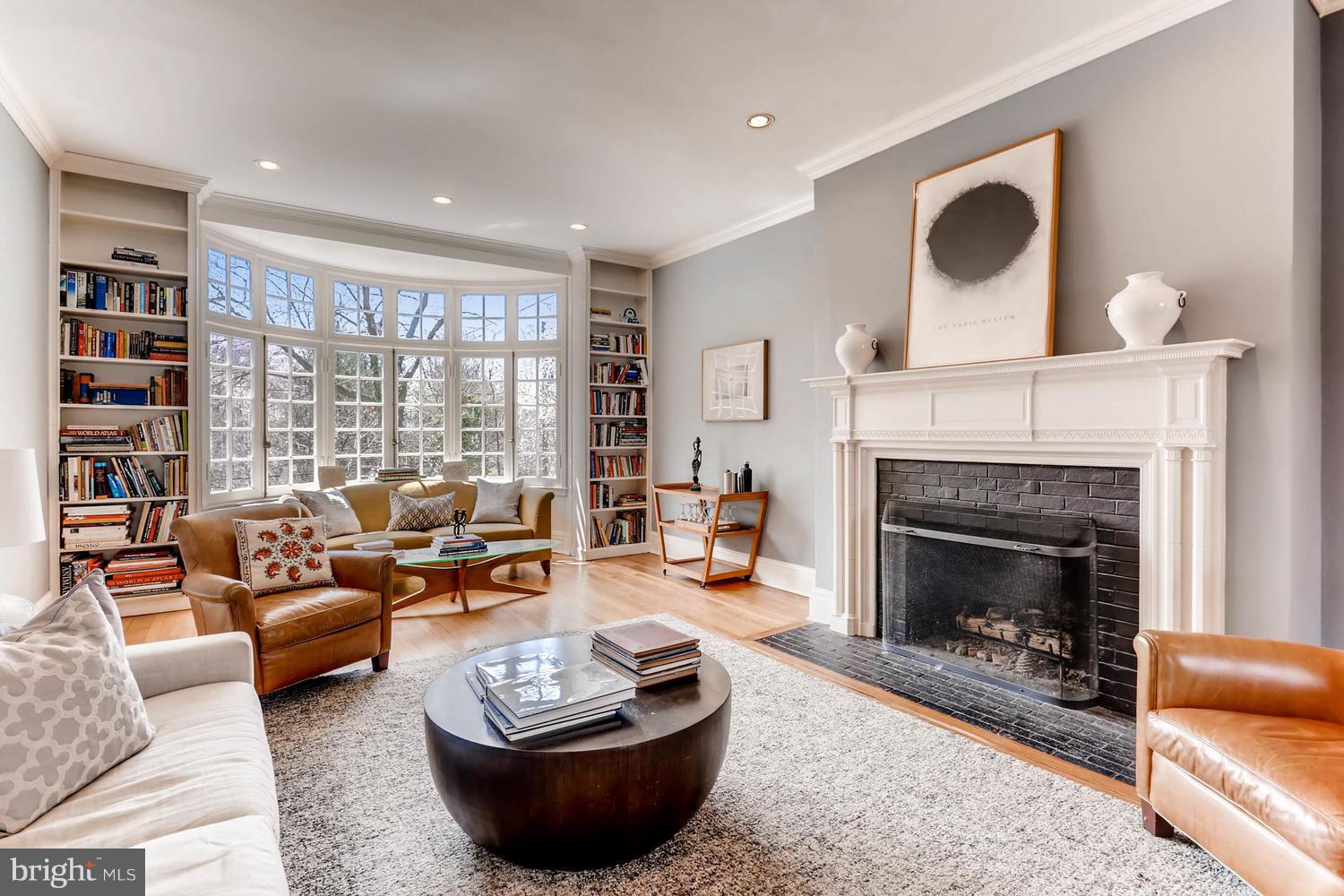 Expansive bay window offers amazing light