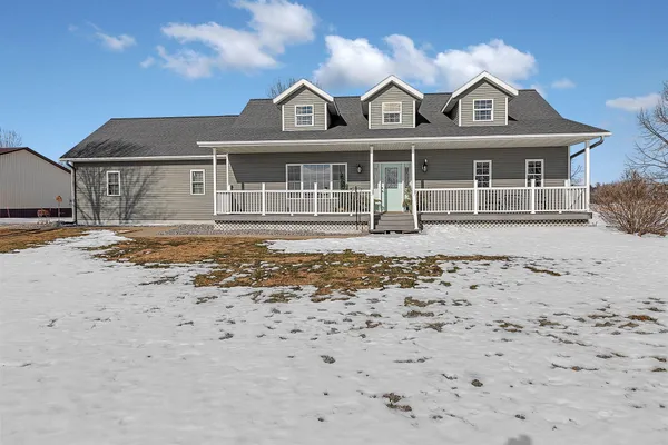 $799,000 | 10448 345th Street, St. Joseph, MN 56374
