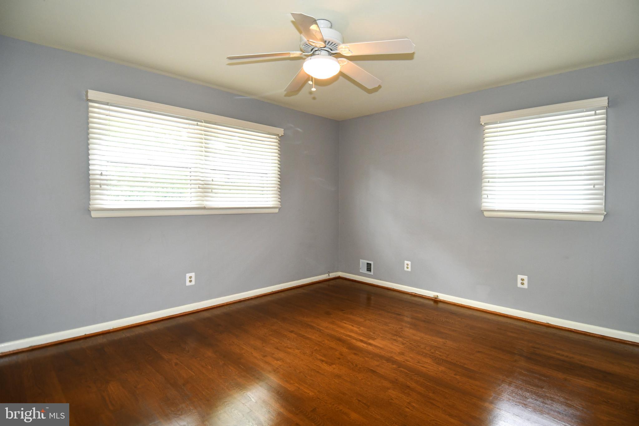 8916 Battery Road Alexandria, VA 22308 - Photo 34 of 53 Primary bedroom with ceiling fan & light.