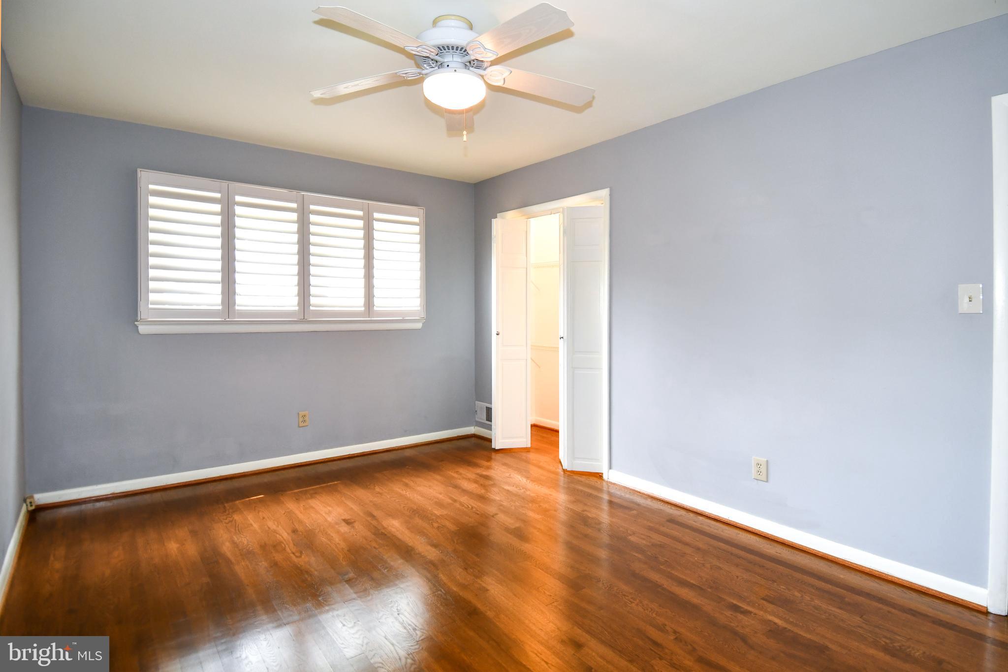 8916 Battery Road Alexandria, VA 22308 - Photo 38 of 53 2nd Bedroom with ceiling fan & light in closet.