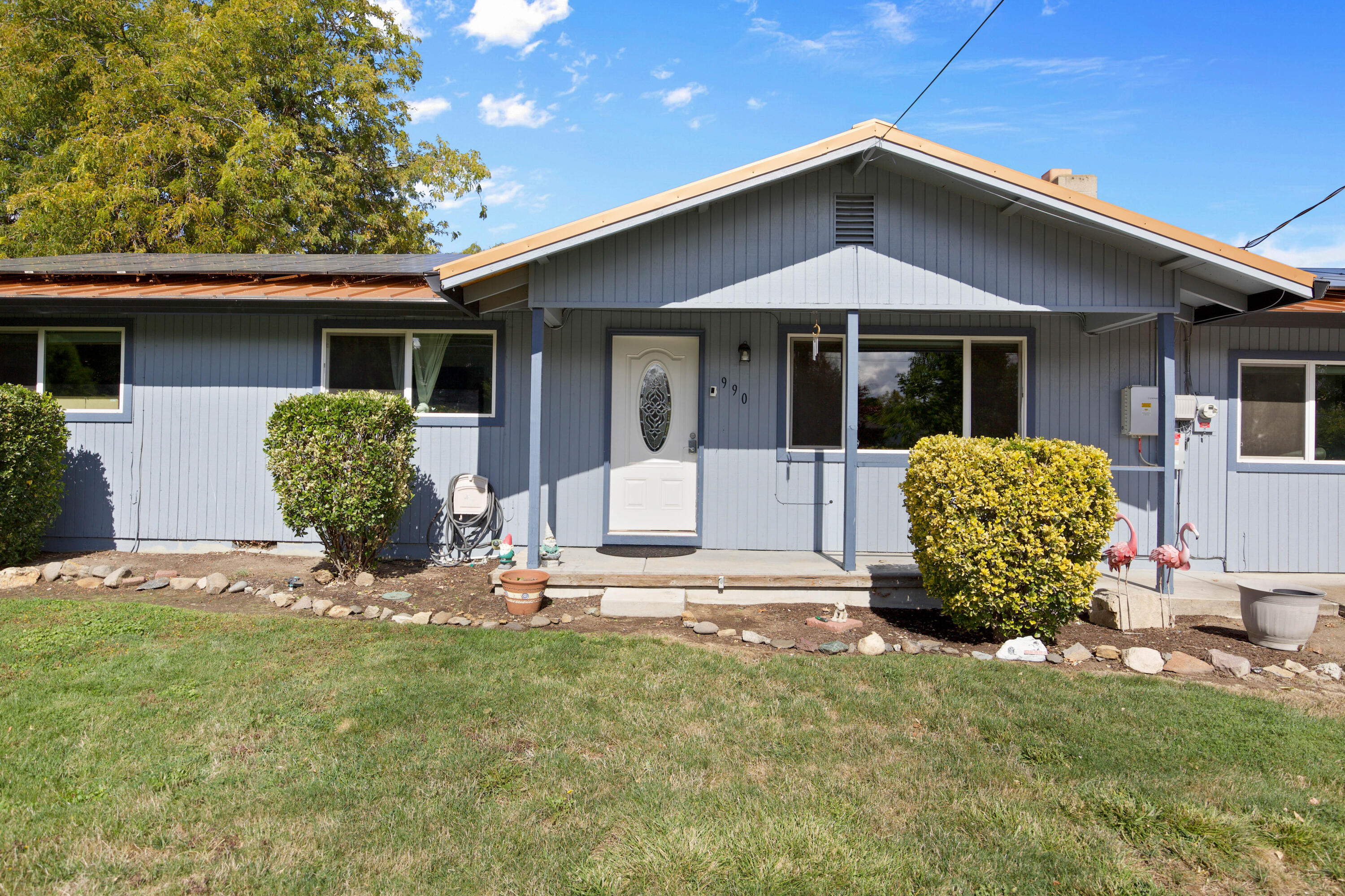 990 Janes Road Medford, OR 97501 - Photo 1 of 28 CU9A3743