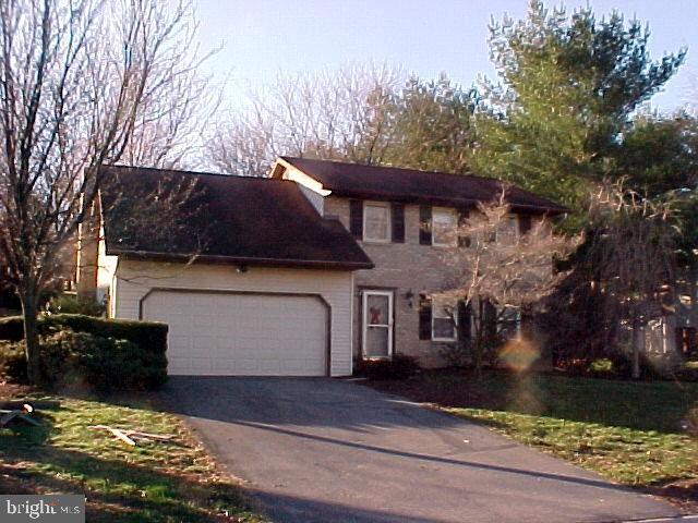 1836 Shelley Road Lancaster, PA 17602 - Photo 2 of 28 Gallery Image 2