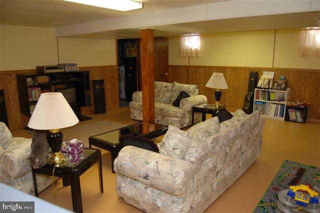 1836 Shelley Road Lancaster, PA 17602 - Photo 27 of 28 Gallery Image 27