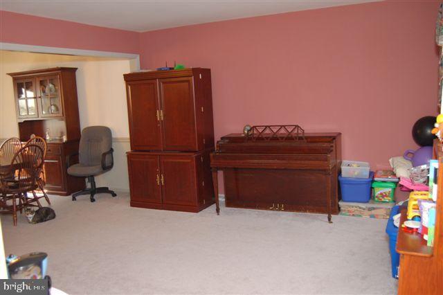 1836 Shelley Road Lancaster, PA 17602 - Photo 8 of 28 Gallery Image 8